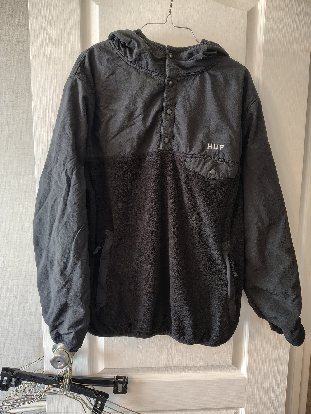 HUF Men’s Black Hooded Pullover Windbreaker Jacket